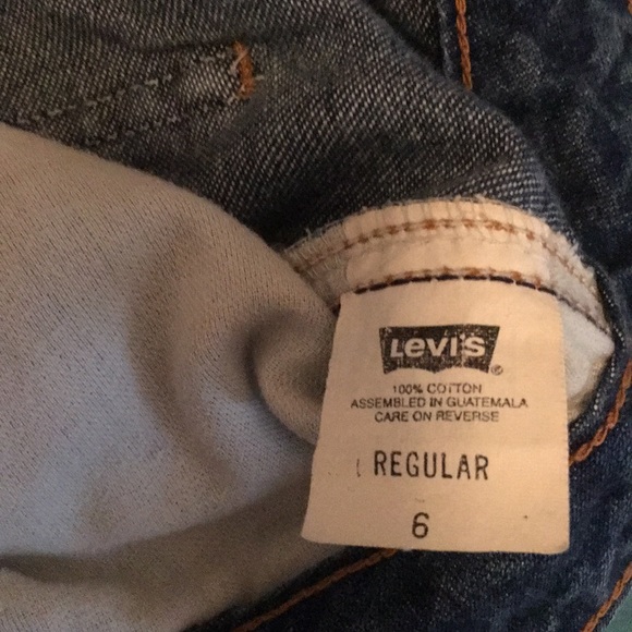 Vintage 90’s Levi’s shorts - Picture 6 of 6